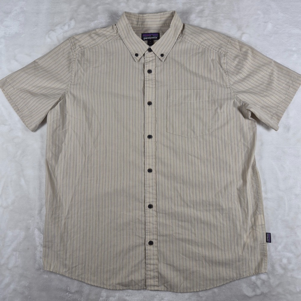 Patagonia Daily Button Down Shirt Men's XL Beige Striped Short Sleeve Comfort